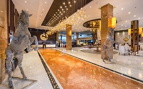 Gets Premiere Semarang